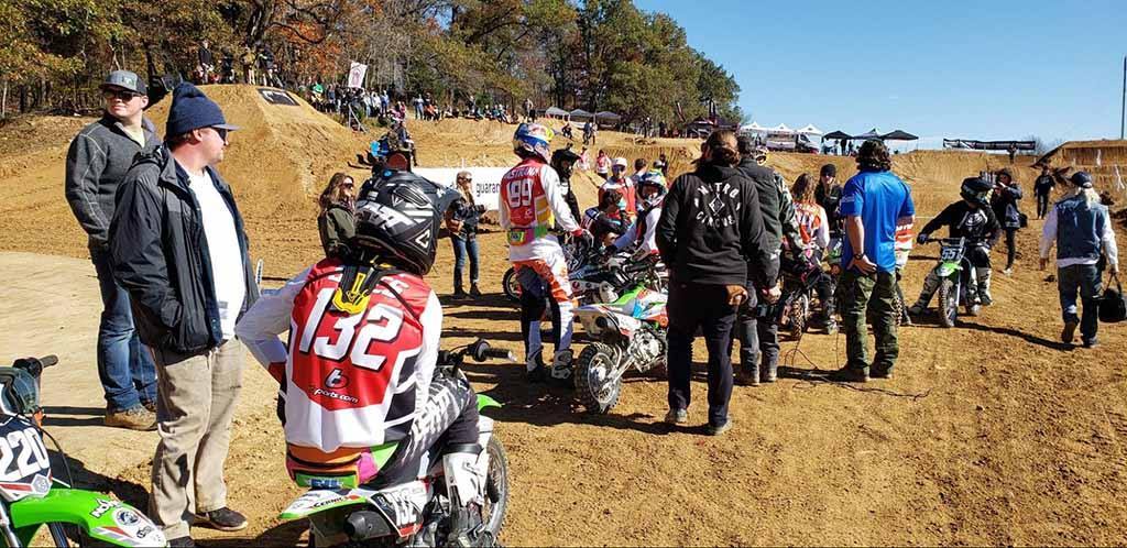 What is Pit Bike Racing? Differences and Costs - Risk Racing