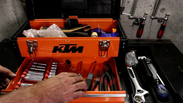 What Tools Do I Need for My Dirt Bike? - Risk Racing Europe